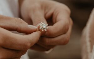 SIMON CURWOOD JEWELLERS