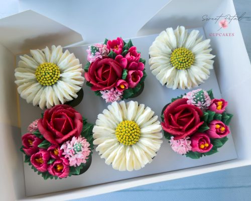 SWEET PETAL CUPCAKES